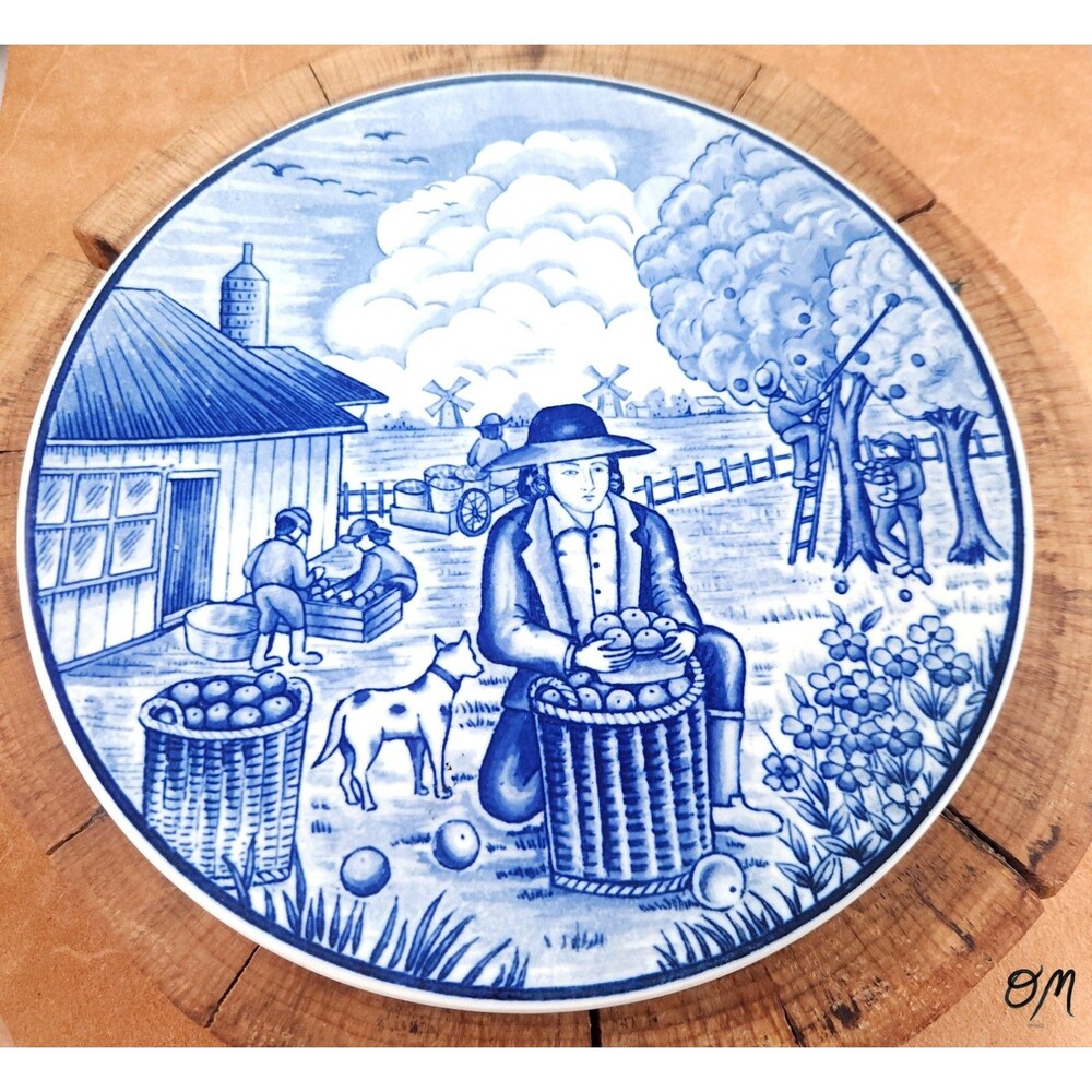 Royal Japan Delft Blauw Handwerk Autumn 7.25" Blue & White Wall Plate